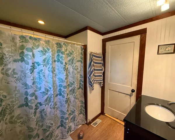 $180,000 | 190 West Franklin Road, Franklin, ME 04634