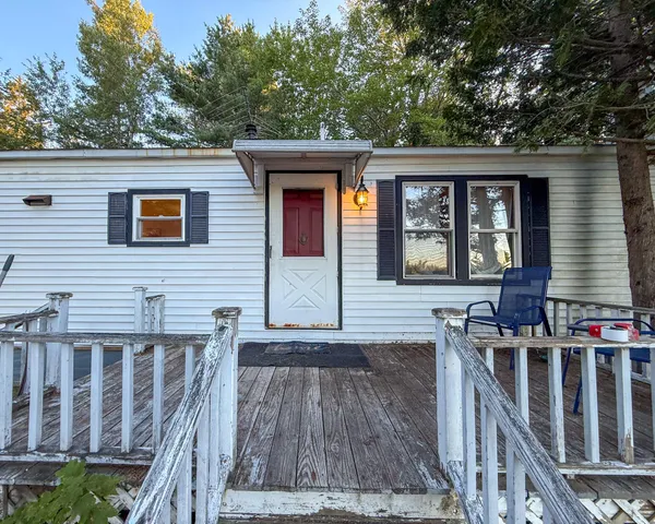 $180,000 | 190 West Franklin Road, Franklin, ME 04634