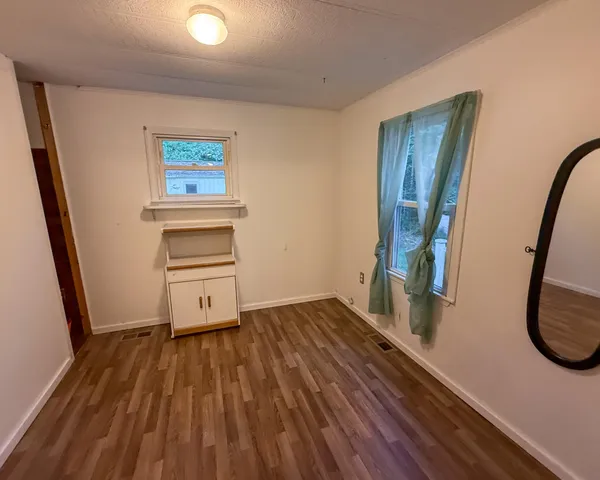 $180,000 | 190 West Franklin Road, Franklin, ME 04634