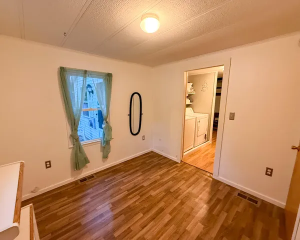 $180,000 | 190 West Franklin Road, Franklin, ME 04634