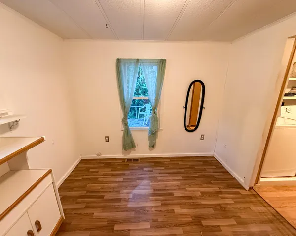 $180,000 | 190 West Franklin Road, Franklin, ME 04634