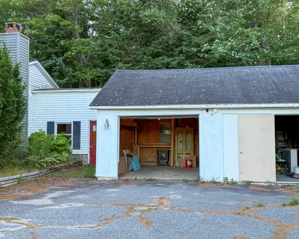$180,000 | 190 West Franklin Road, Franklin, ME 04634