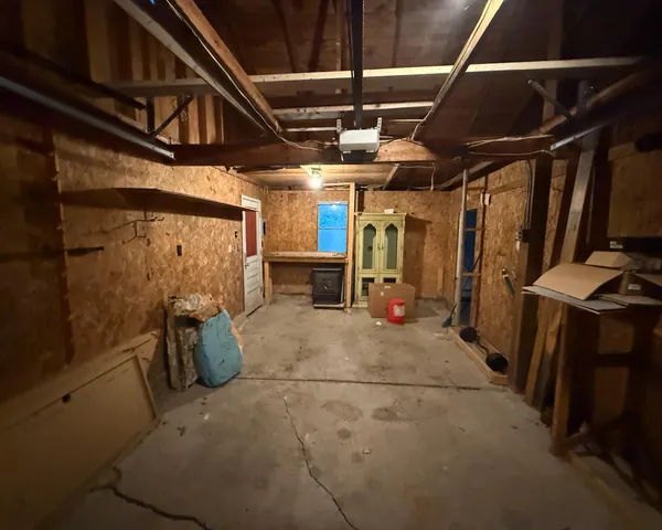 $180,000 | 190 West Franklin Road, Franklin, ME 04634