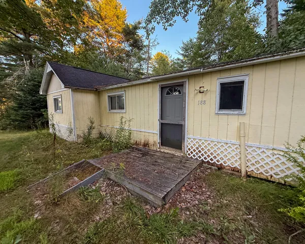 $180,000 | 190 West Franklin Road, Franklin, ME 04634
