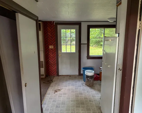 $180,000 | 190 West Franklin Road, Franklin, ME 04634