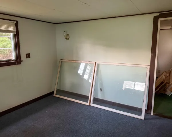 $180,000 | 190 West Franklin Road, Franklin, ME 04634