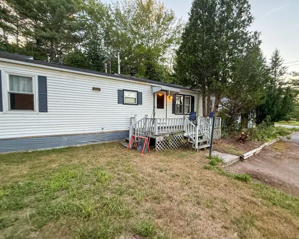 $180,000 | 190 West Franklin Road, Franklin, ME 04634