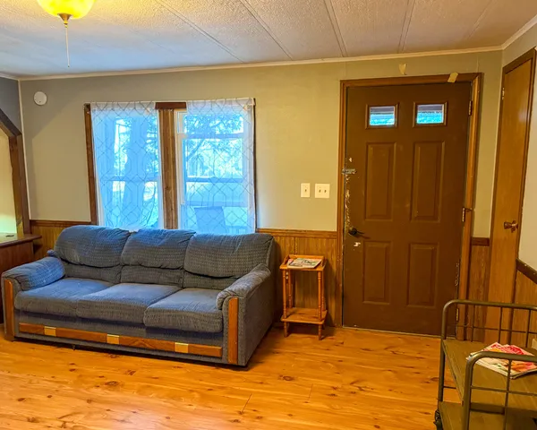 $180,000 | 190 West Franklin Road, Franklin, ME 04634