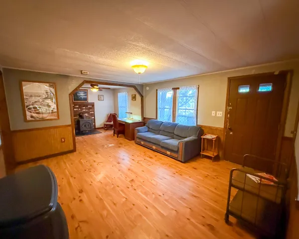 $180,000 | 190 West Franklin Road, Franklin, ME 04634