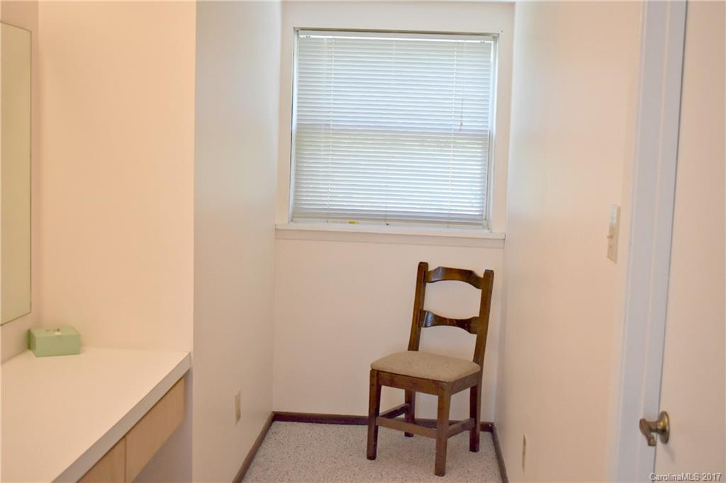 1324 Reid Harkey Road Matthews, NC 28105 - Photo 11 of 22 Gallery Image 11
