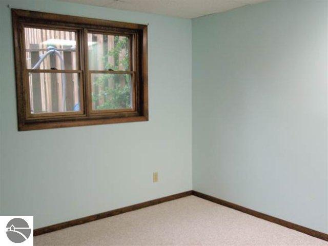 3664 Manchester Road Traverse City, MI 49686 - Photo 24 of 25 1727980-23.JPG