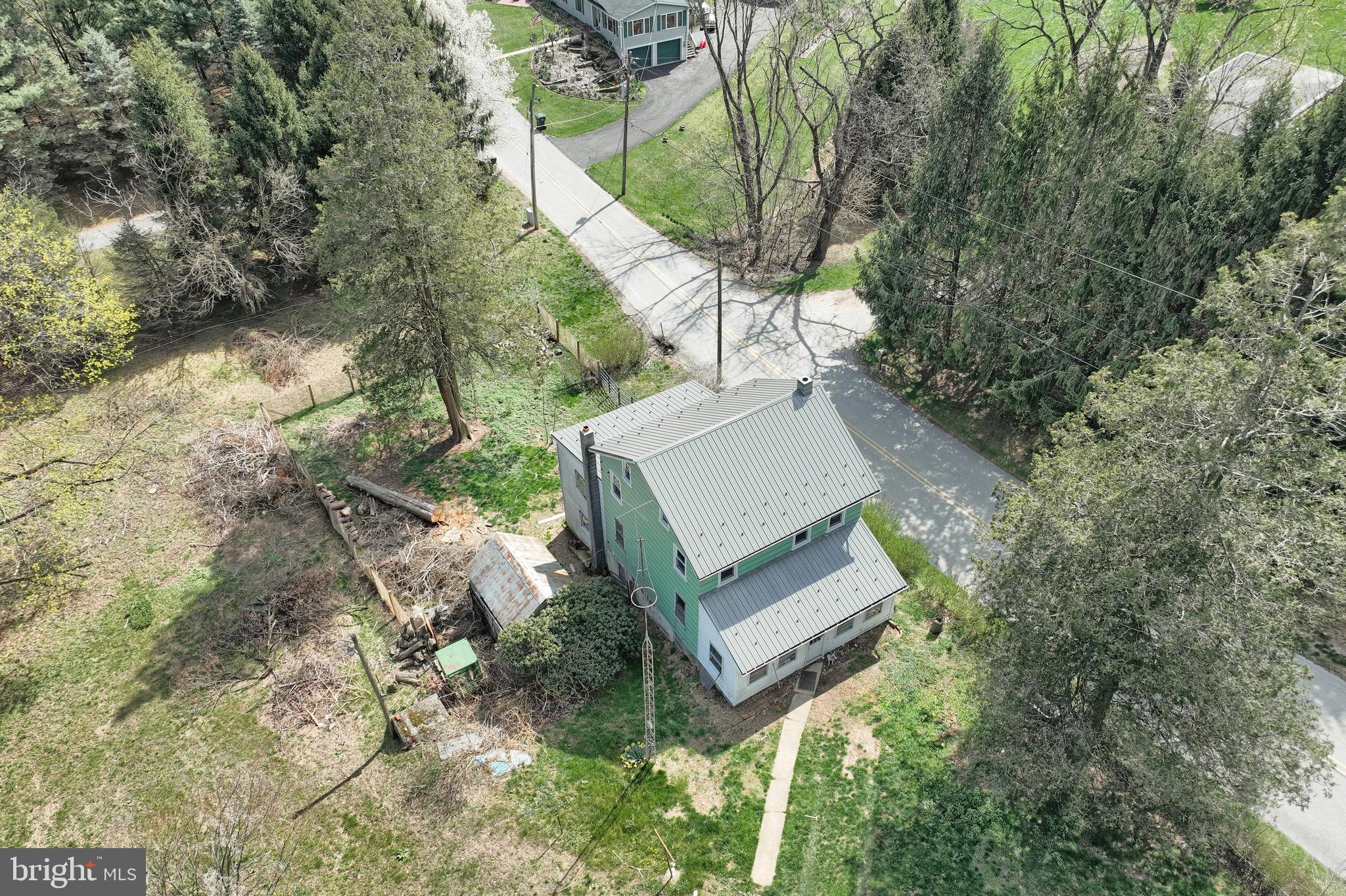 861 Poff Road York, PA 17406 - Photo 8 of 26 Gallery Image 8