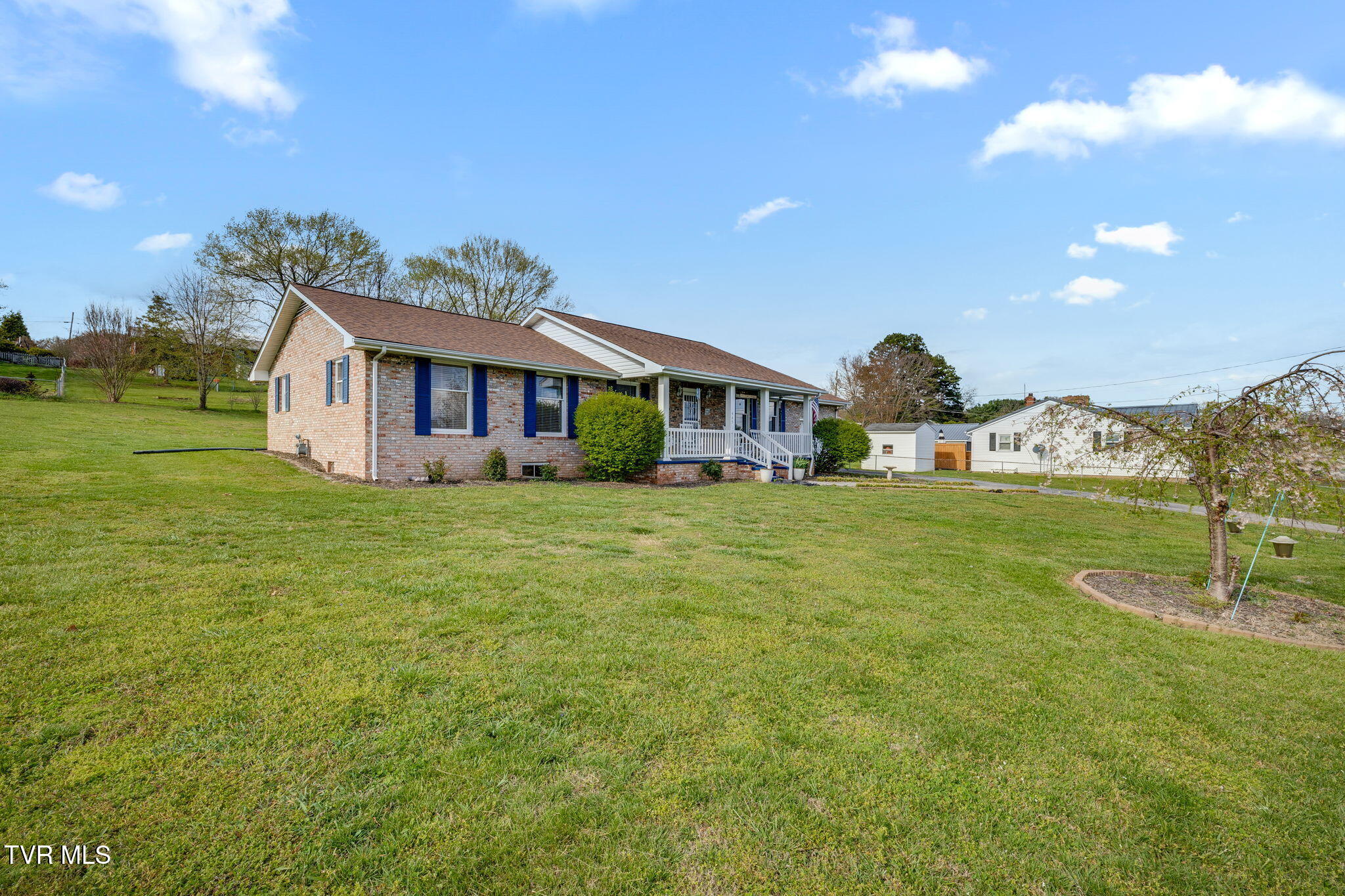 445 Old Stage Road Church Hill, TN 37642 - Photo 40 of 52 036b