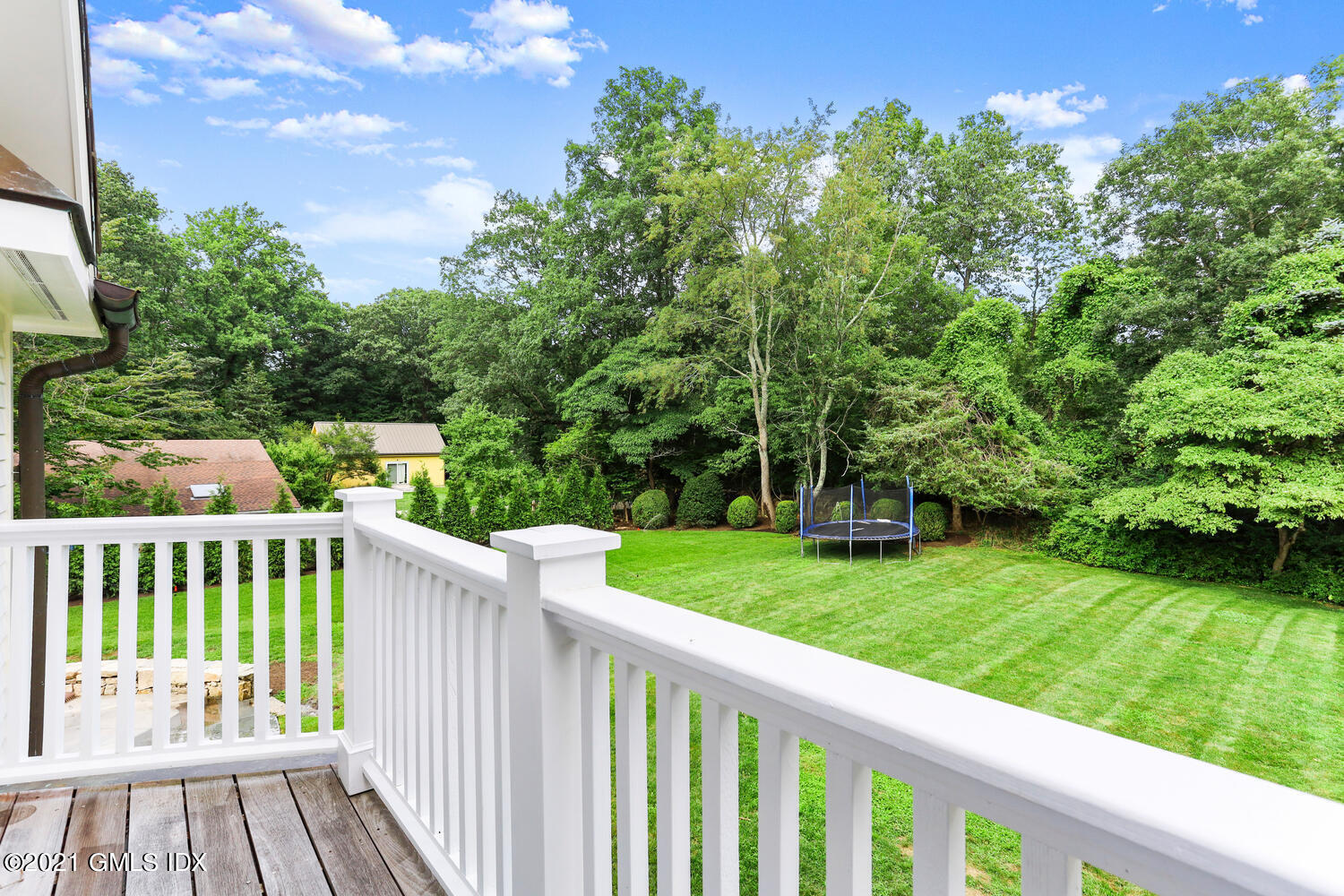 175 Cat Rock Road Cos Cob, CT 06807 - Photo 43 of 72 175 Cat Rock Rd Cos Cob CT-large-072-068