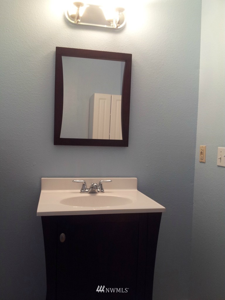 7411 Fairview Road Southwest, Unit 22 Olympia, WA 98512 - Photo 14 of 23 Gallery Image 14