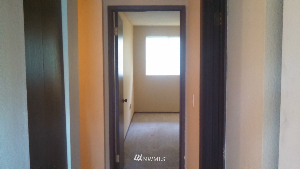 7411 Fairview Road Southwest, Unit 22 Olympia, WA 98512 - Photo 16 of 23 Gallery Image 16