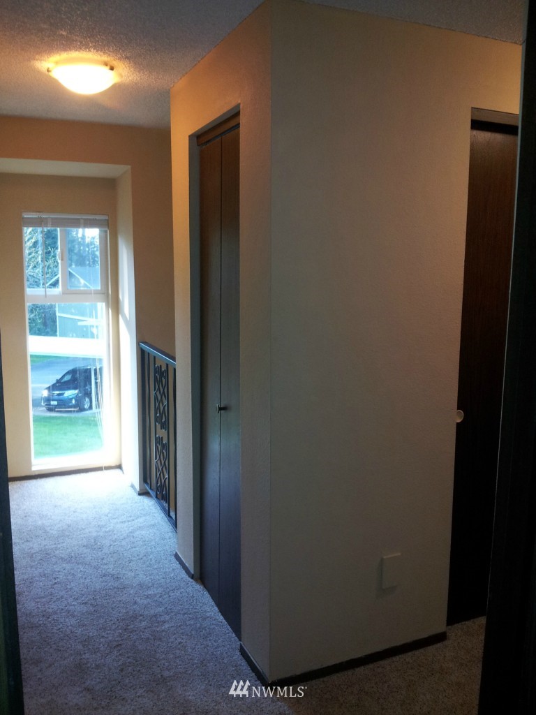 7411 Fairview Road Southwest, Unit 22 Olympia, WA 98512 - Photo 6 of 23 Gallery Image 6
