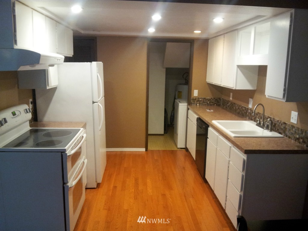 7411 Fairview Road Southwest, Unit 22 Olympia, WA 98512 - Photo 7 of 23 Gallery Image 7