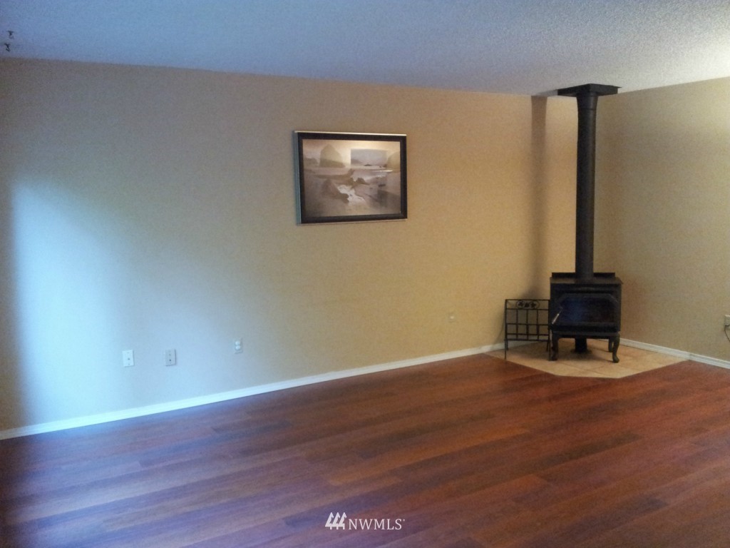 7411 Fairview Road Southwest, Unit 22 Olympia, WA 98512 - Photo 10 of 23 Gallery Image 10