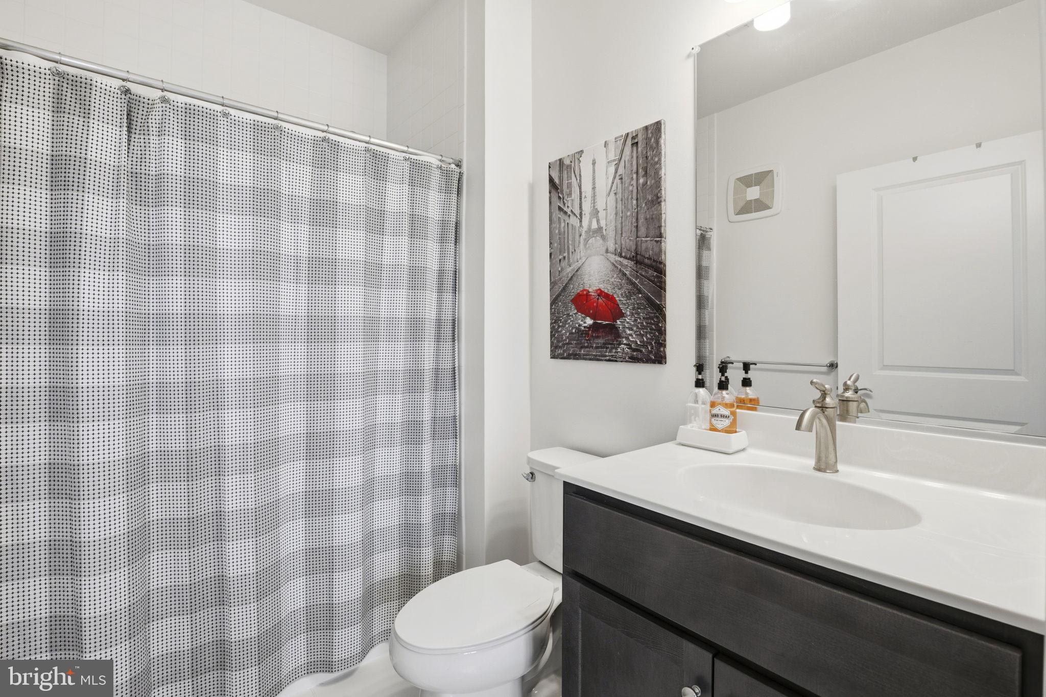 401 Bold Ruler Court, Unit 307 Havre de Grace, MD 21078 - Photo 25 of 32 Tub/shower combo