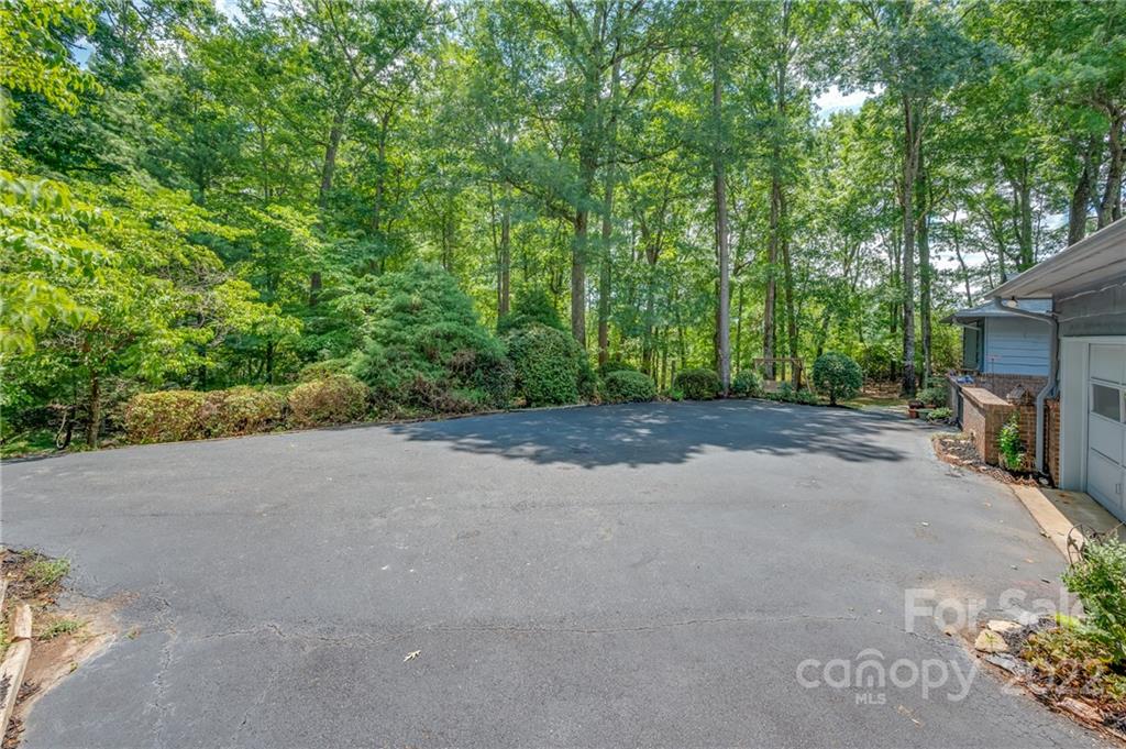 54 Mahler Lane Tryon, NC 28782 - Photo 35 of 44 Gallery Image 35