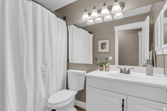 11976 Woodridge Road Sandy, UT 84094 - Photo 24 of 40 Main Bathroom