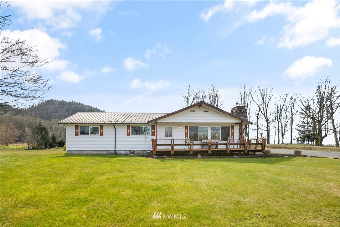 4419 Minaker Road Sumas, WA 98295 - Photo 4 of 40
