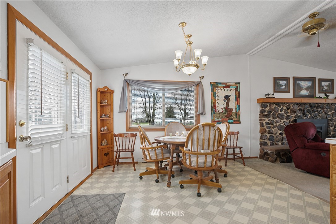 4419 Minaker Road Sumas, WA 98295 - Photo 10 of 40
