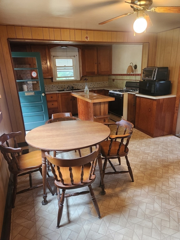 438 Sanders Street Athol, MA 01331 - Photo 5 of 30 Gallery Image 5