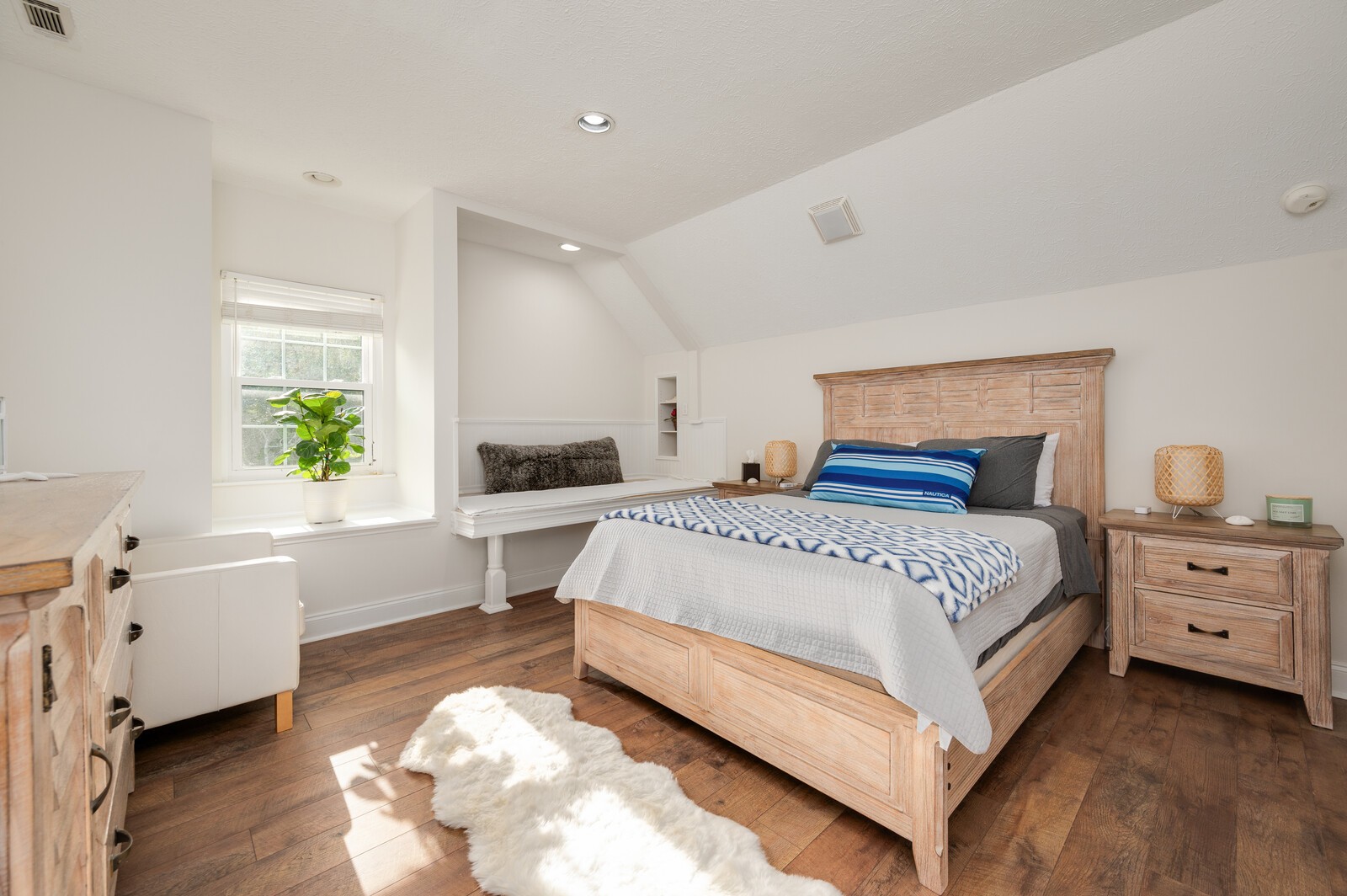 1123 Bramble Trail Murfreesboro, TN 37129 - Photo 36 of 60 a bedroom with a bed and a window