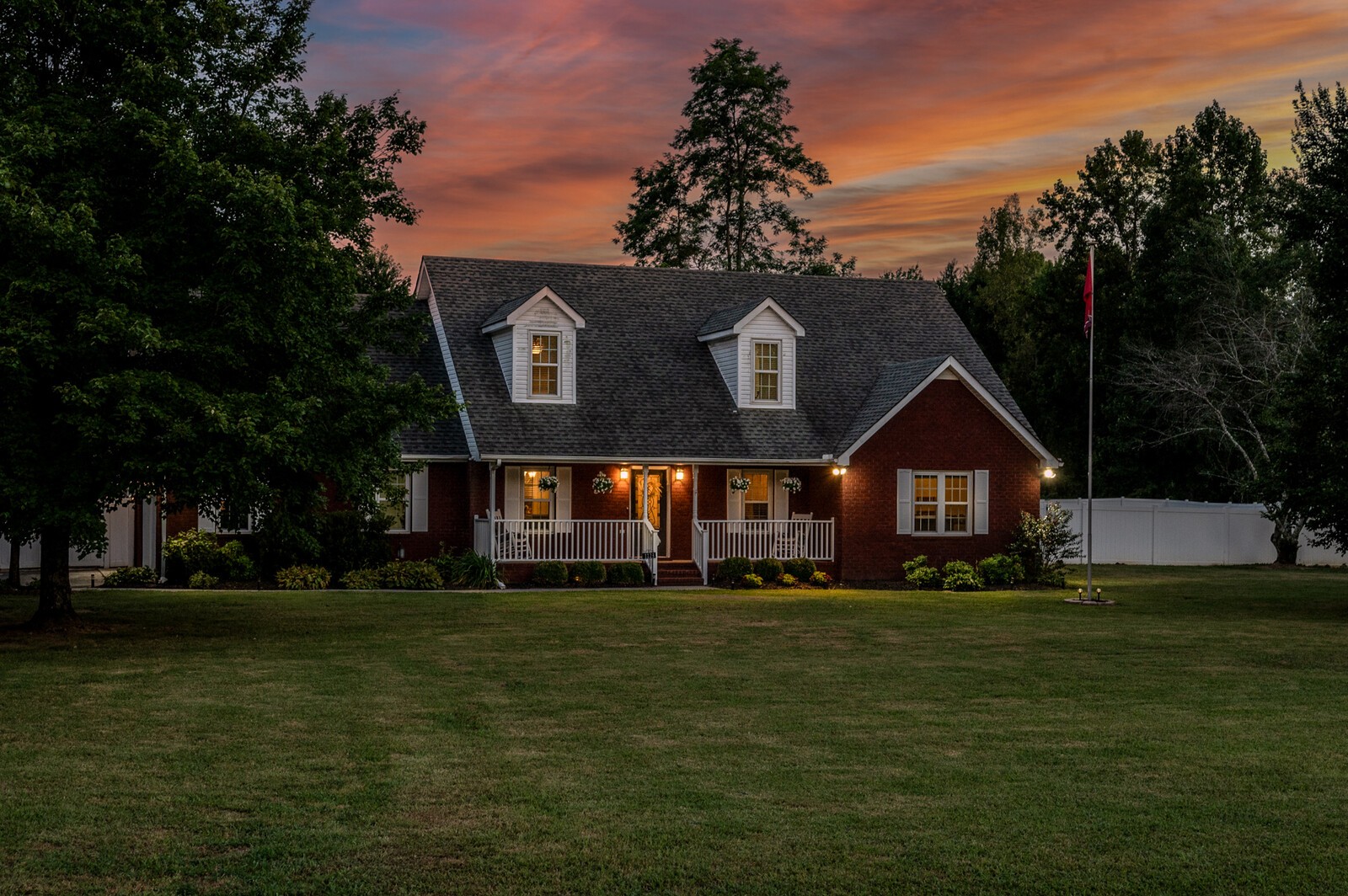1123 Bramble Trail Murfreesboro, TN 37129 - Photo 4 of 60 a front view of a house with a garden