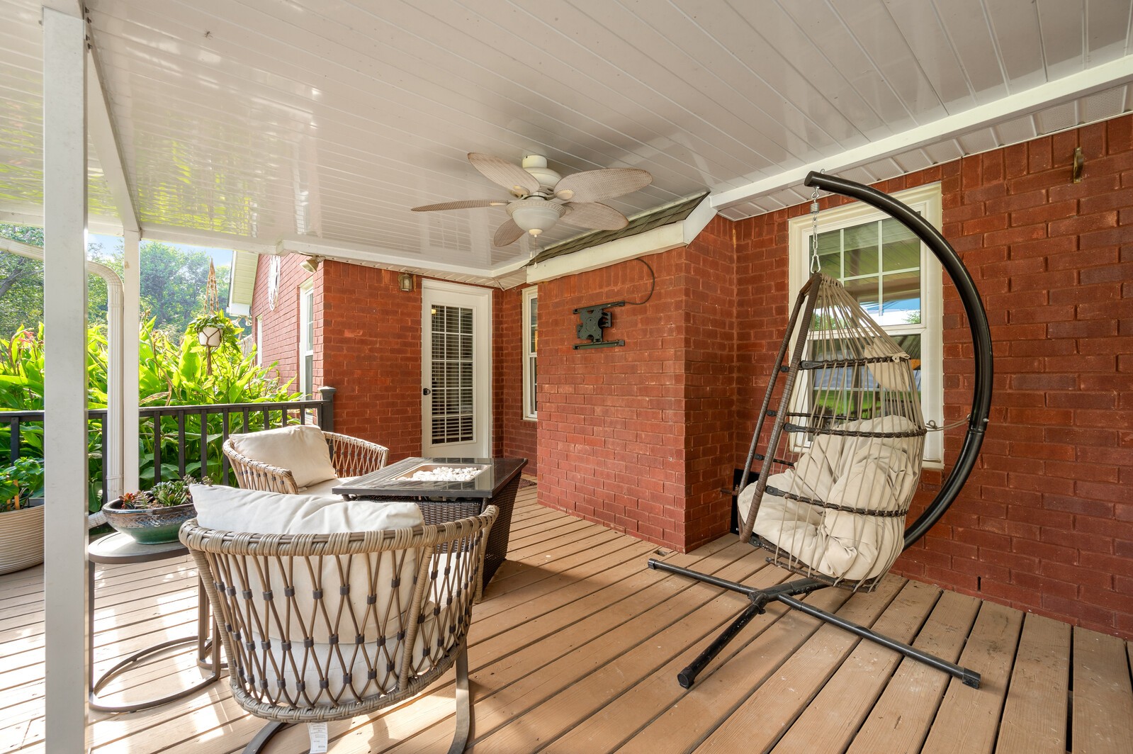 1123 Bramble Trail Murfreesboro, TN 37129 - Photo 43 of 60 a living room with furniture and a floor to ceiling window