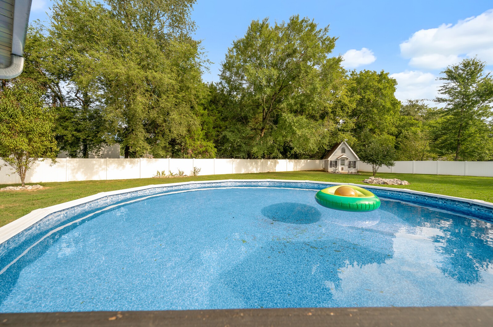 1123 Bramble Trail Murfreesboro, TN 37129 - Photo 50 of 60 a view of a swimming pool with an outdoor space and seating area