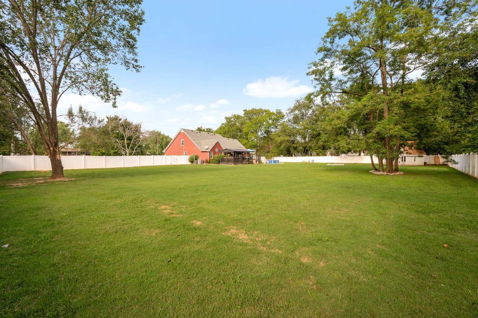 1123 Bramble Trail Murfreesboro, TN 37129 - Photo 55 of 60 a view of outdoor space with garden and trees