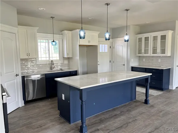 $492,500 | 4 A Water Tower Drive, Central Square, NY 13036