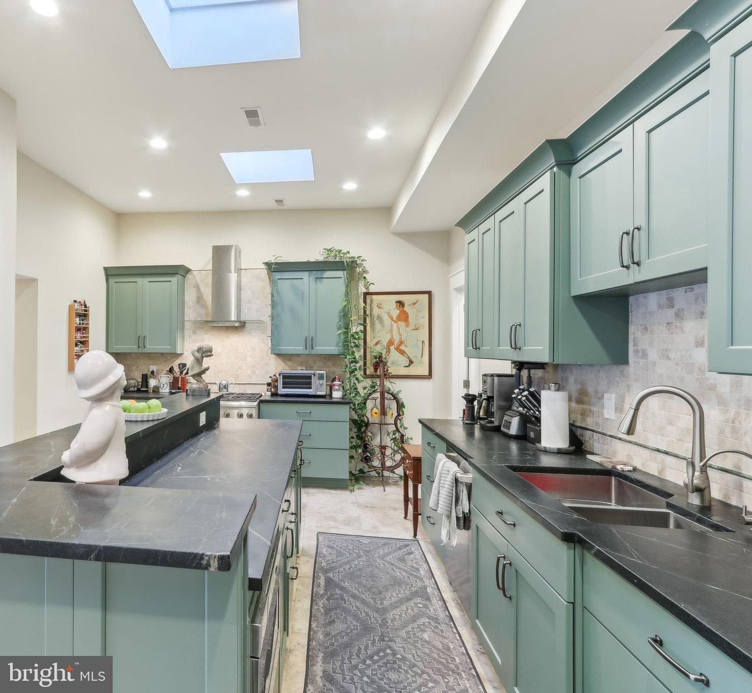 135 East Allen Street Philadelphia, PA 19125 - Photo 4 of 26