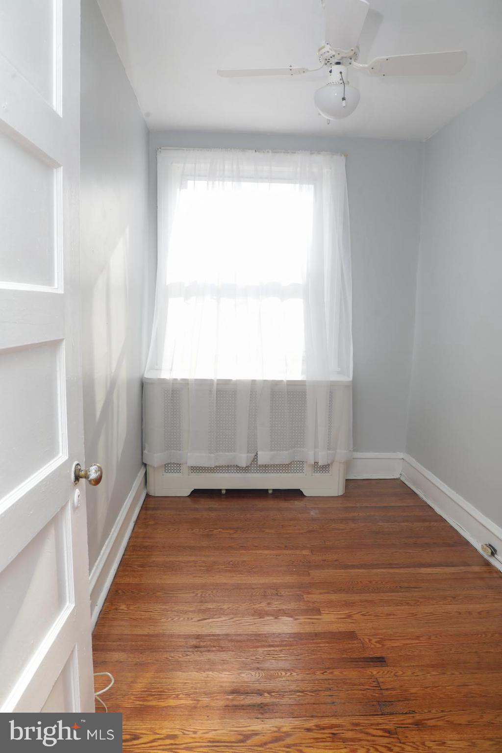732 Copley Road Upper Darby, PA 19082 - Photo 11 of 24