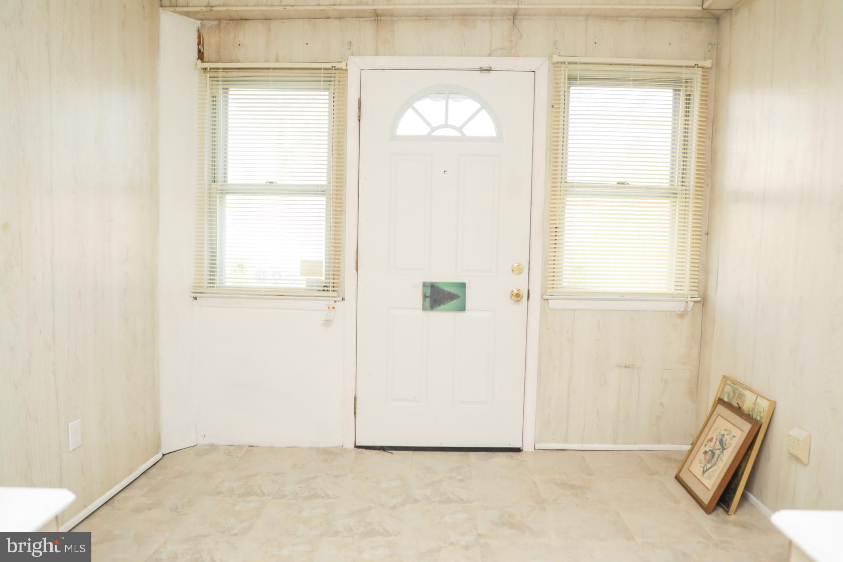732 Copley Road Upper Darby, PA 19082 - Photo 23 of 24 enclosed porch
