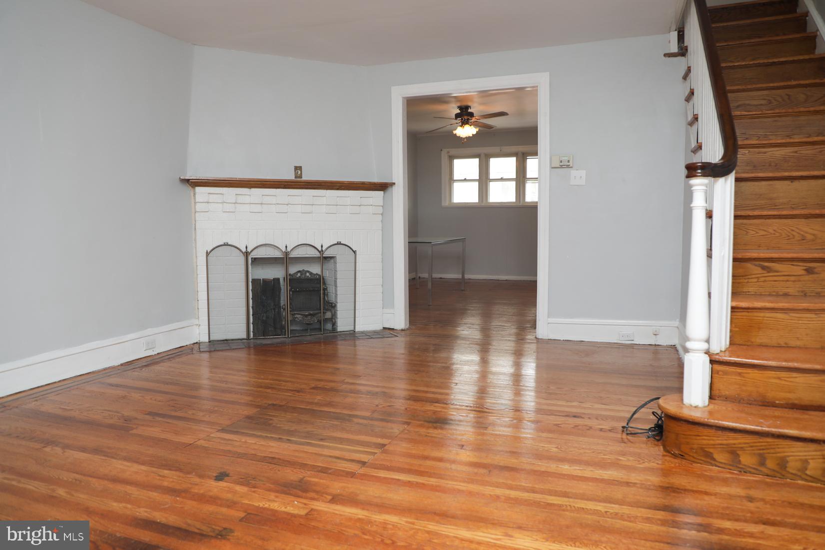 732 Copley Road Upper Darby, PA 19082 - Photo 5 of 24