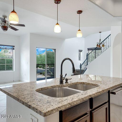 3935 East Rough Rider Road, Unit 1181 Phoenix, AZ 85050 - Photo 30 of 38 x8UR29Eg
