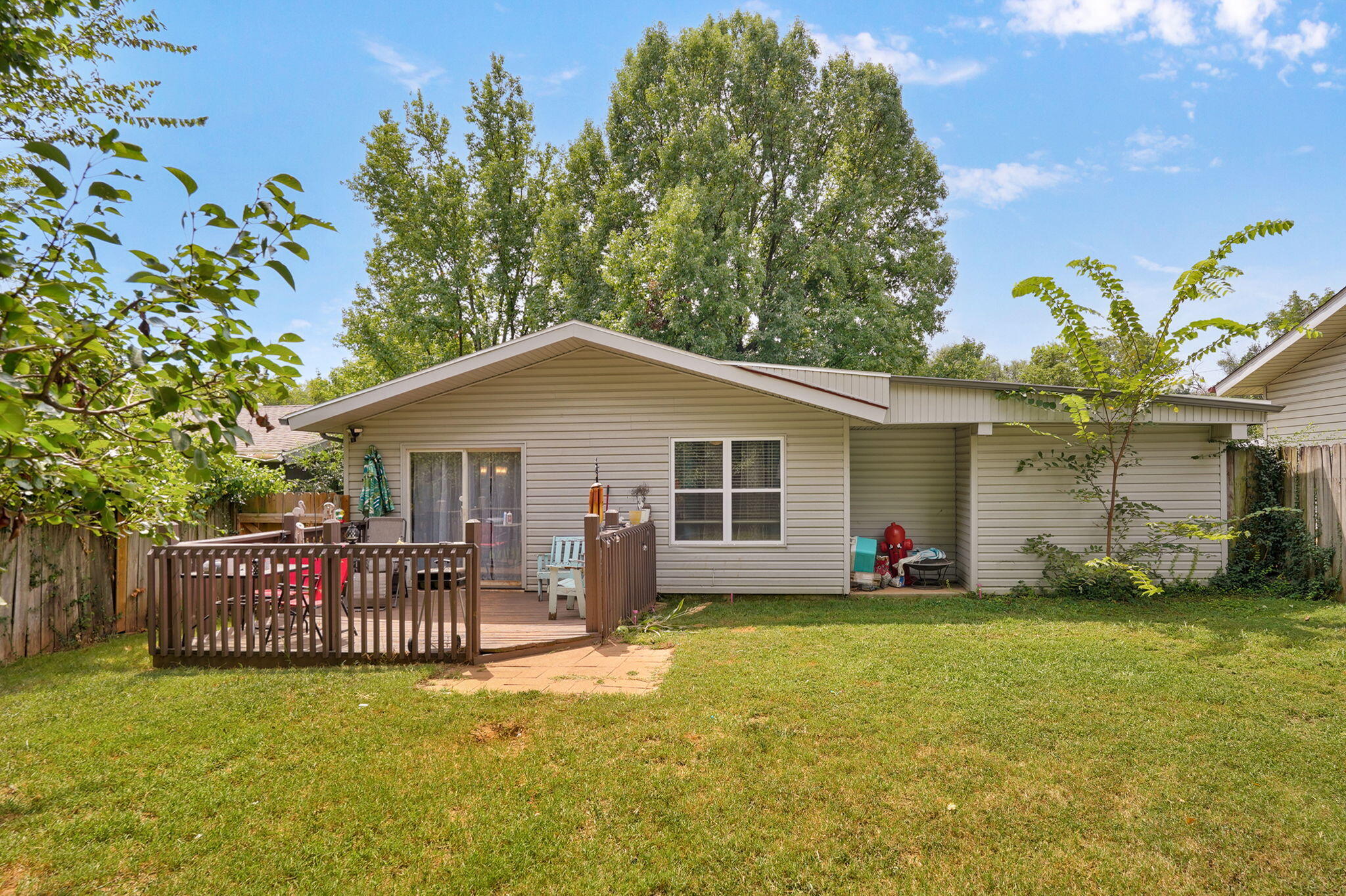 2633 West Phelps Street Springfield, MO 65802 - Photo 17 of 21 2633 W Phelps St-17