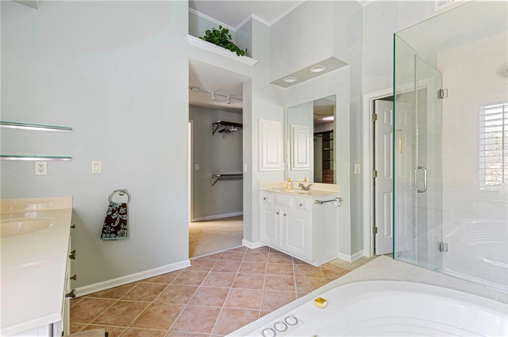 1355 Chattahoochee Run Drive Suwanee, GA 30024 - Photo 23 of 57