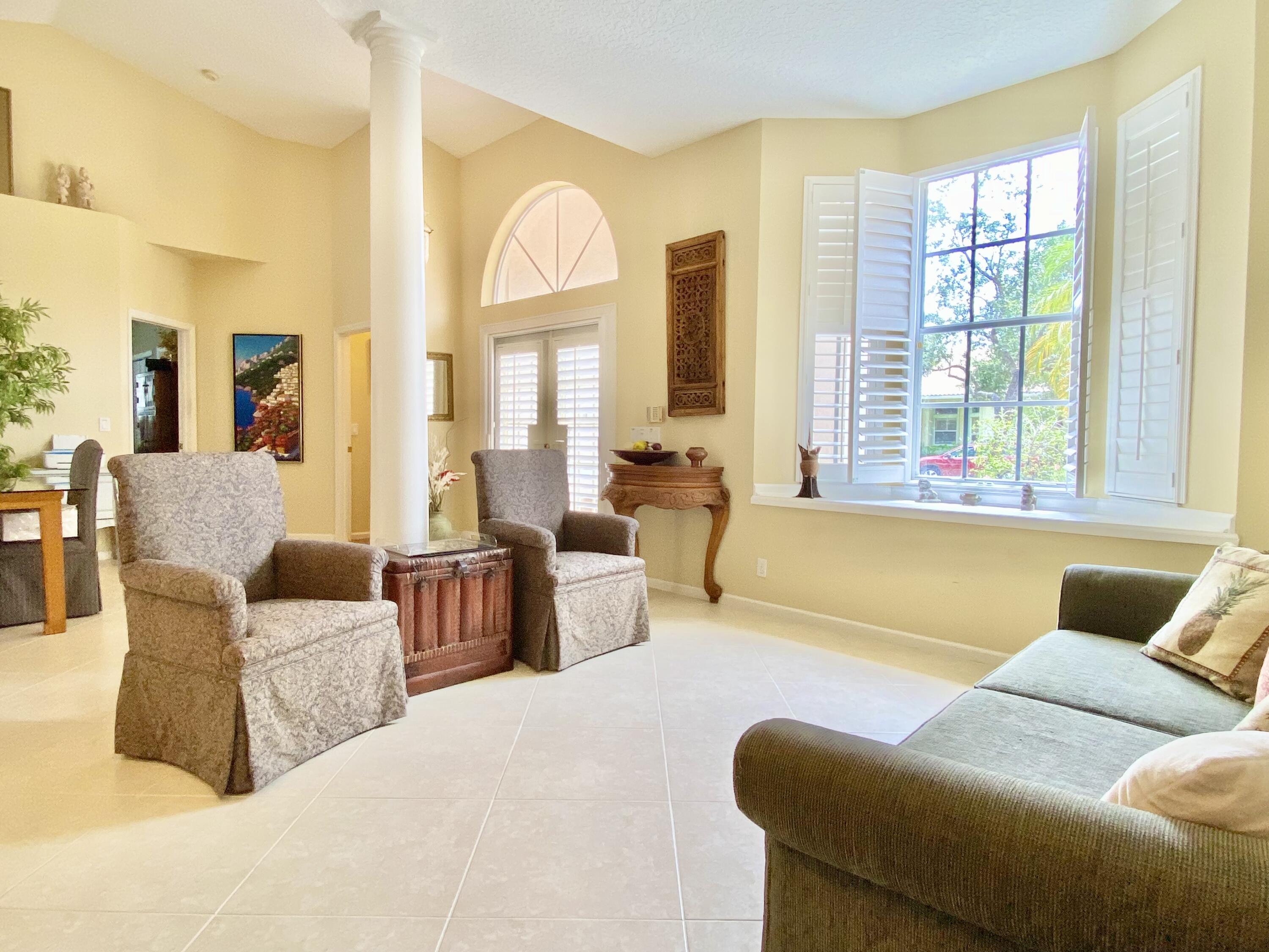 19165 Tamara Lane Jupiter, FL 33458 - Photo 16 of 53 Living Area