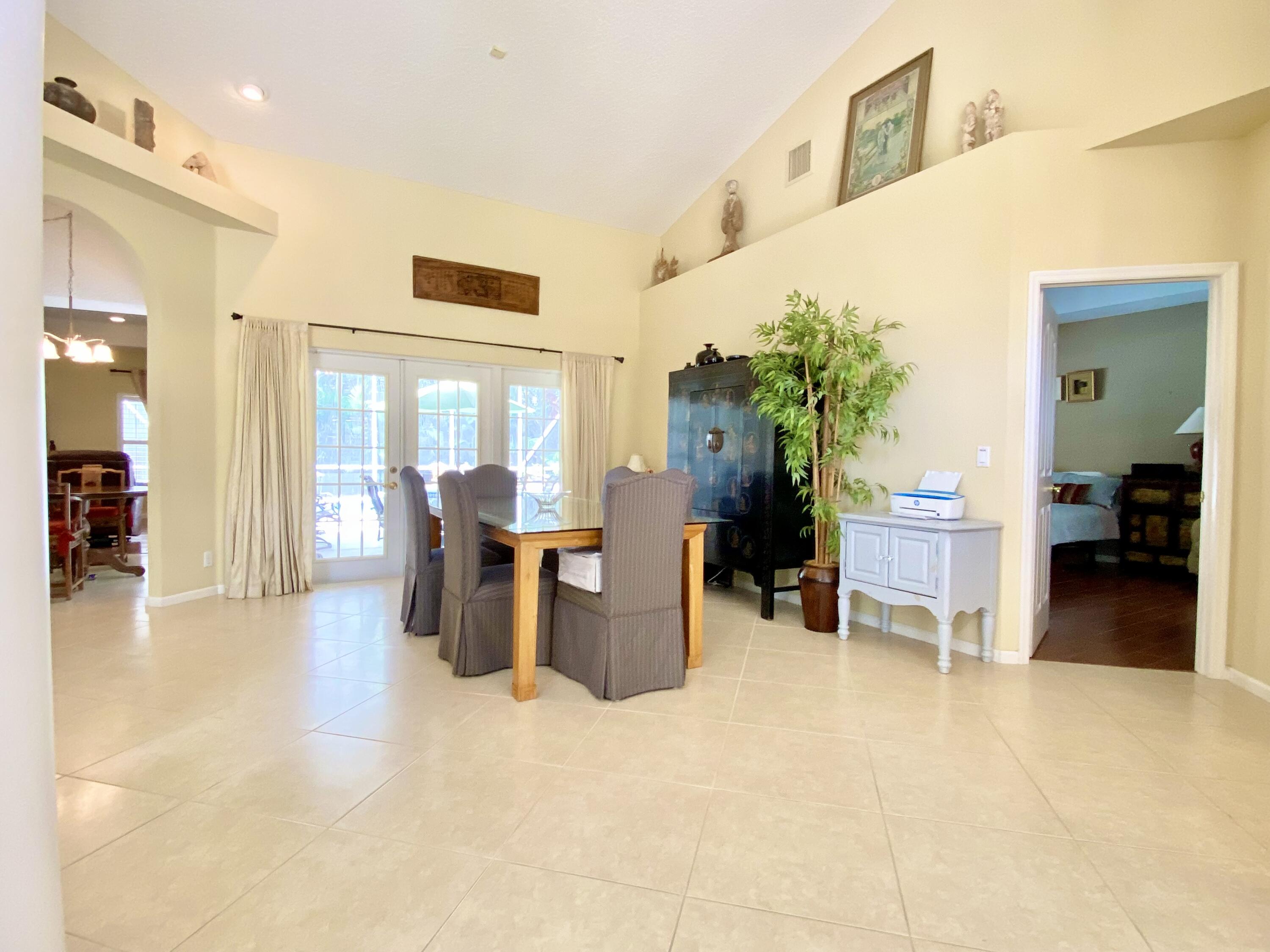 19165 Tamara Lane Jupiter, FL 33458 - Photo 17 of 53 Living Area