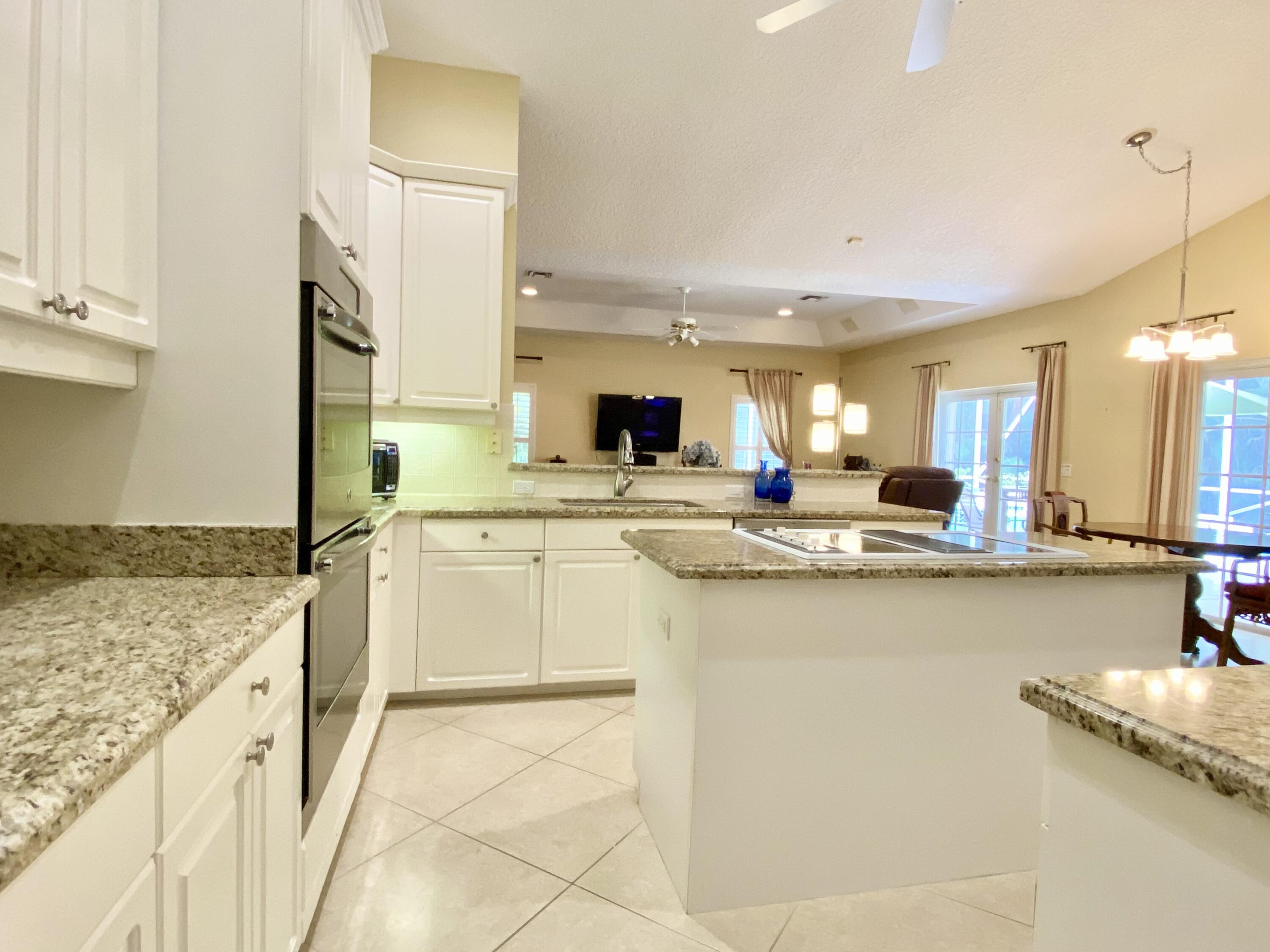 19165 Tamara Lane Jupiter, FL 33458 - Photo 21 of 53 Kitchen