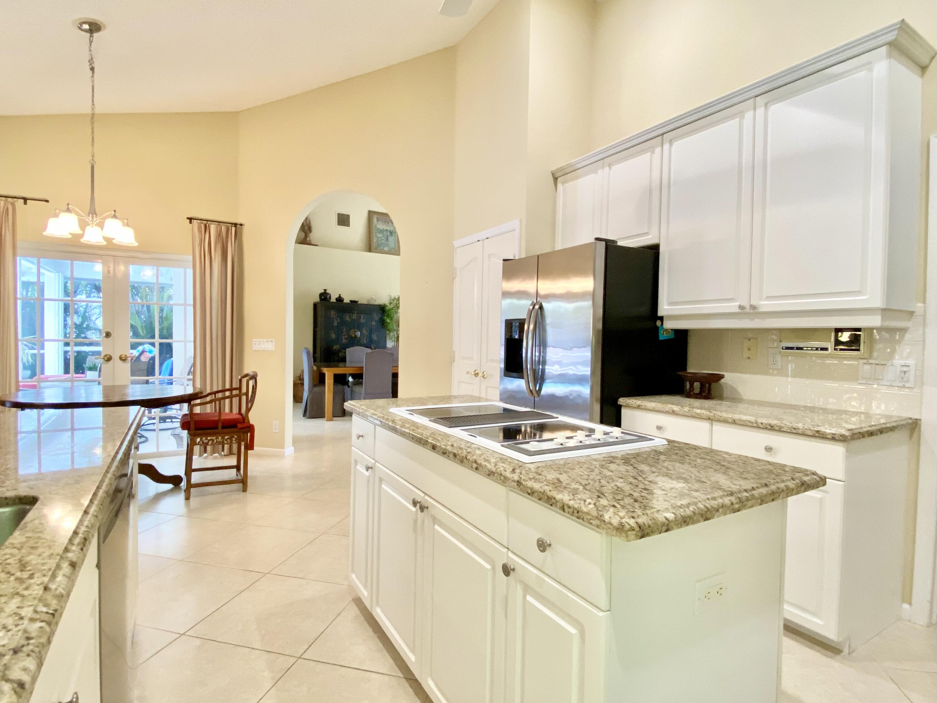 19165 Tamara Lane Jupiter, FL 33458 - Photo 22 of 53 Kitchen