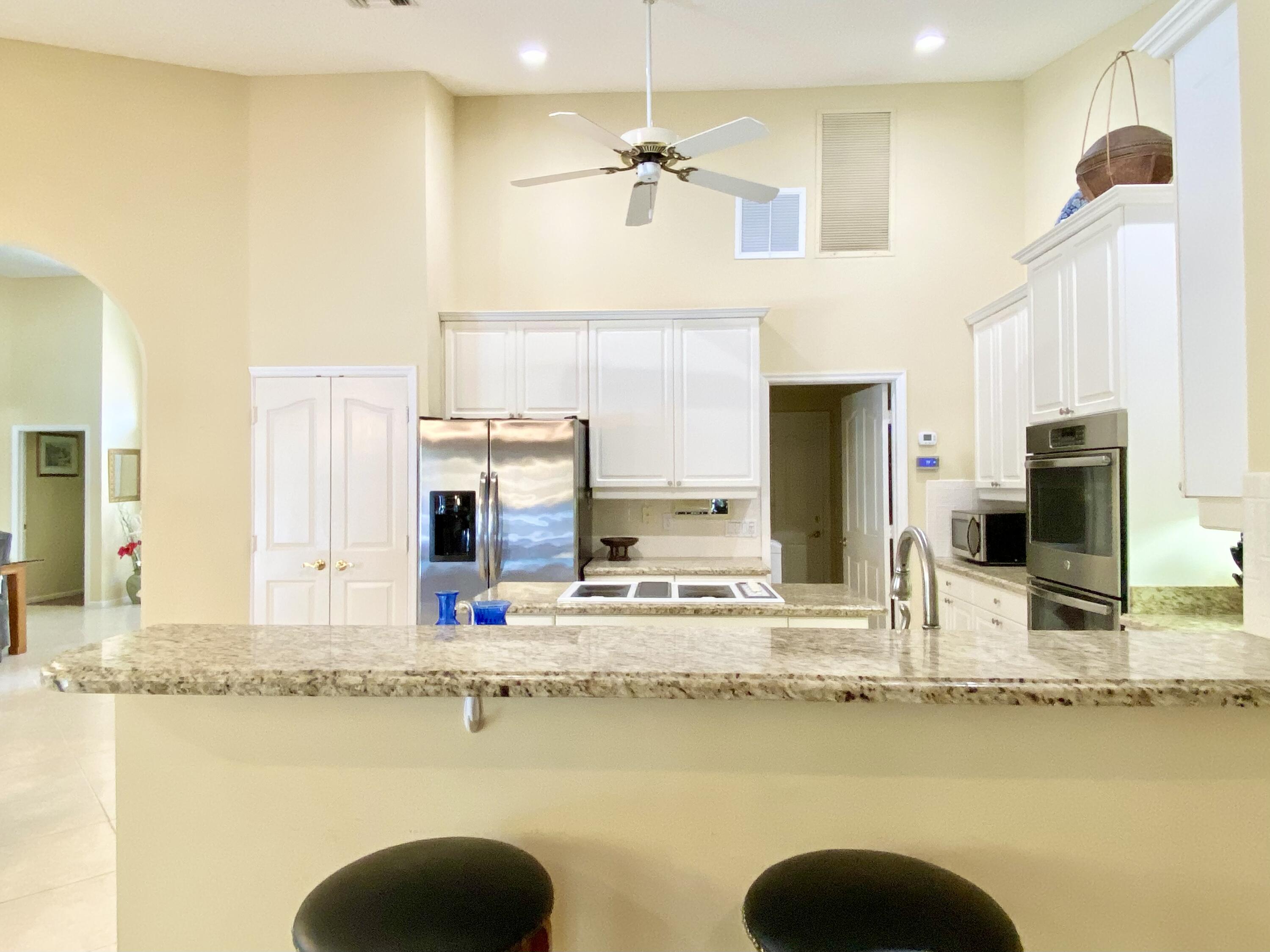 19165 Tamara Lane Jupiter, FL 33458 - Photo 29 of 53 Kitchen