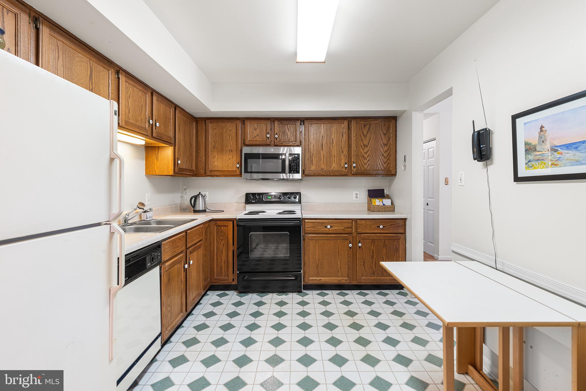 193 Valley Stream Lane, Unit 193 Chesterbrook, PA 19087 - Photo 11 of 28 Gallery Image 11