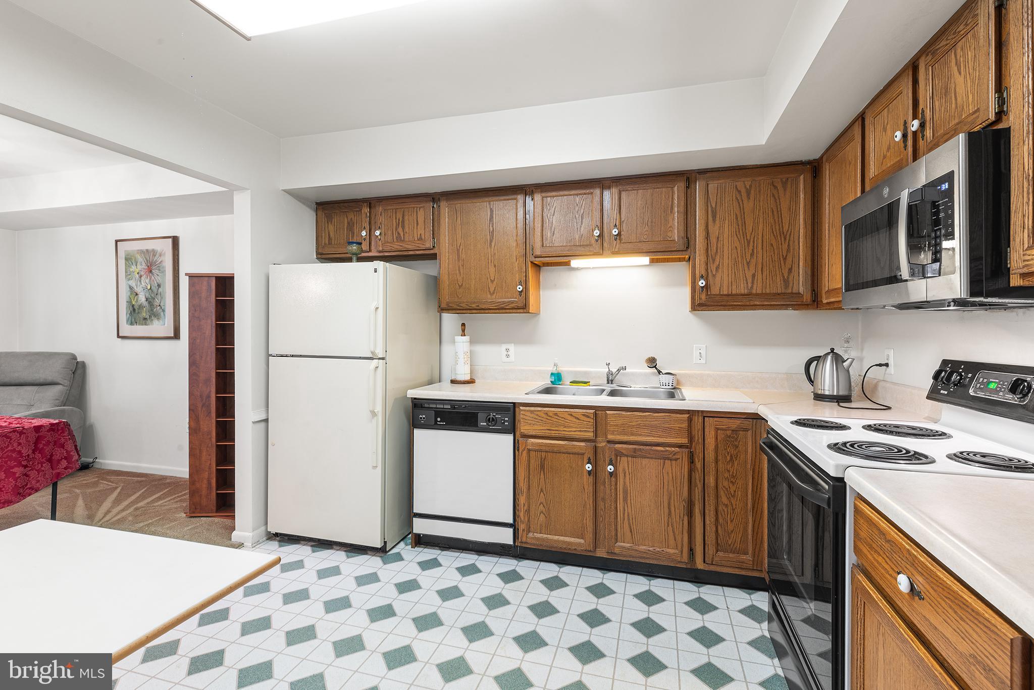 193 Valley Stream Lane, Unit 193 Chesterbrook, PA 19087 - Photo 12 of 28 Gallery Image 12