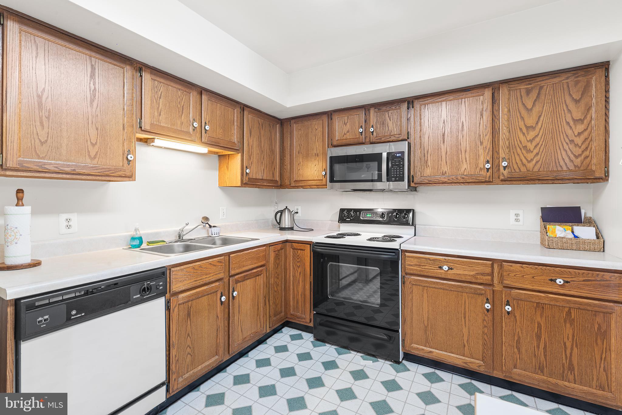 193 Valley Stream Lane, Unit 193 Chesterbrook, PA 19087 - Photo 13 of 28 Gallery Image 13